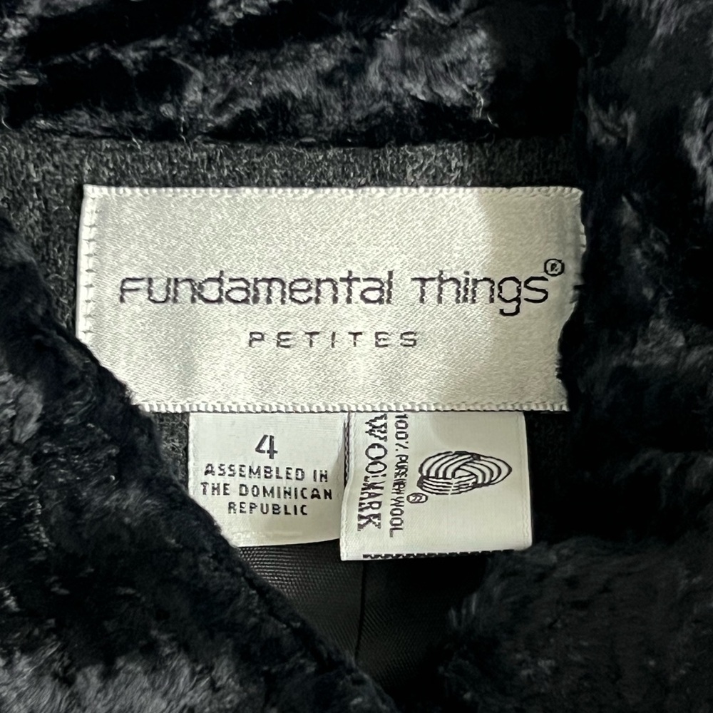❄️Women’s Charcoal Gray Wool-Blend Jacket with Button Front - Picture 8 of 15